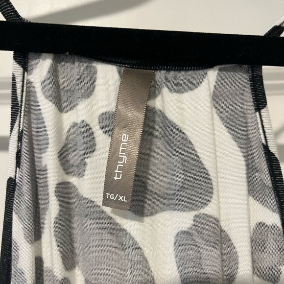 Thyme maternity animal print maxi dress with slit and thing waist belt,size XL - Picture 4 of 5